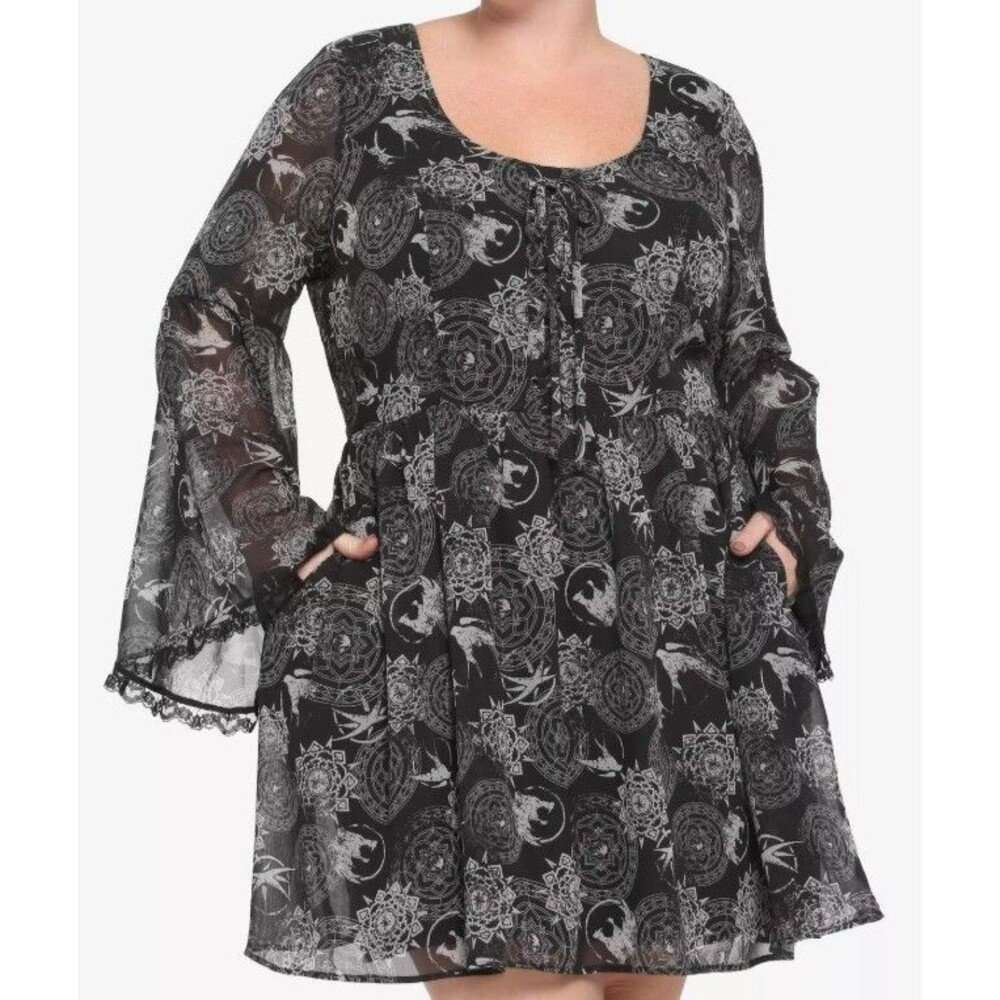 The Witcher Yennefer Symbols Bell Sleeve Dress Size 1 Goth Gamer Cosplay Lace